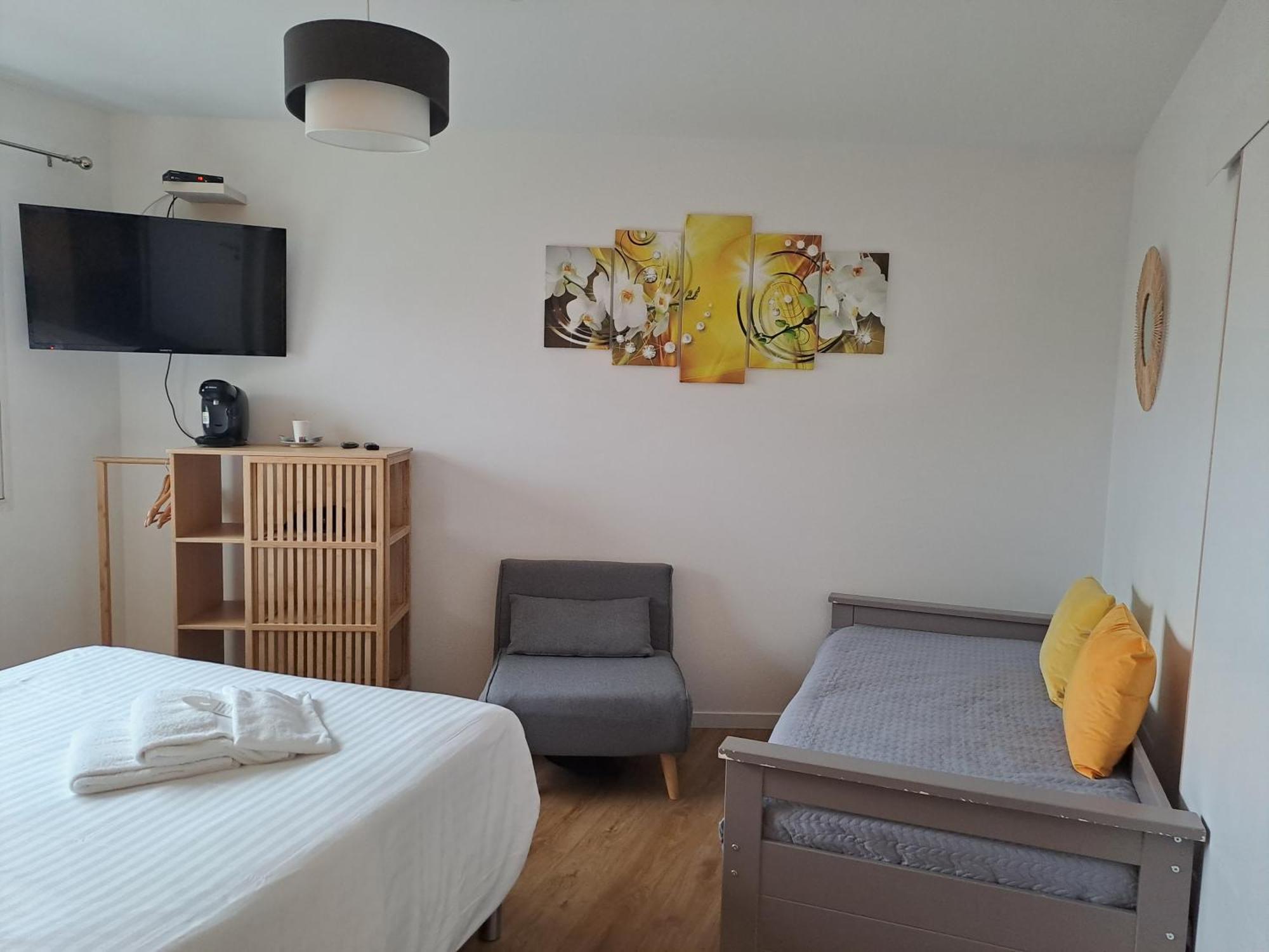 Hotel L'Auberge Canaulaise Lacanau Kültér fotó